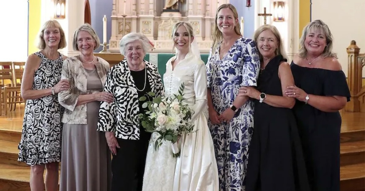 A menyasszony lesz a 8. nő a családjában, aki ugyanazt a menyasszonyi ruhát viseli az elmúlt 72 év során