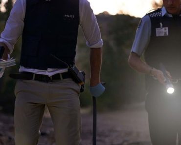 Az „eltűnt” részeg férfi órákat töltött azzal, hogy segítsen a keresőcsapatnak megtalálni saját magát