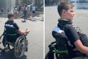 Egy 10 éves kisfiút kirúgtak az aquaparkból – mert kerekesszékben ül